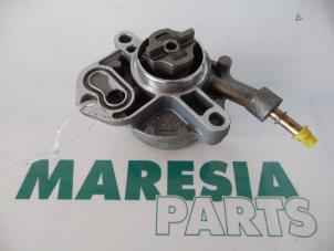 Used Vacuum pump (diesel) Lancia Phedra 2.2 JTD 16V Price € 50,00 Margin scheme offered by Maresia Parts
