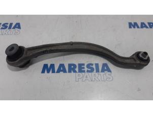 Used Rear wishbone, left Citroen C5 III Berline (RD) 2.0 HDiF 16V 160 Price € 25,00 Margin scheme offered by Maresia Parts