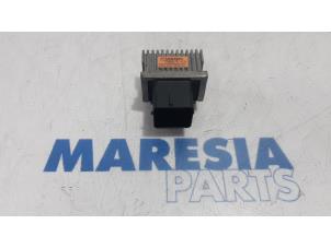Used Glow plug relay Citroen C5 III Berline (RD) 2.0 HDiF 16V 160 Price € 30,00 Margin scheme offered by Maresia Parts