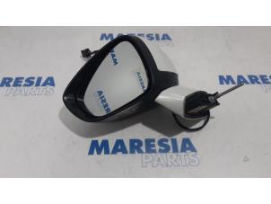 Used Wing mirror, left Citroen C5 III Berline (RD) 2.0 HDiF 16V 160 Price € 131,25 Margin scheme offered by Maresia Parts