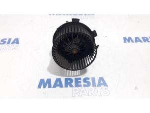 Used Heating and ventilation fan motor Citroen C5 III Berline (RD) 2.0 HDiF 16V 160 Price € 45,00 Margin scheme offered by Maresia Parts
