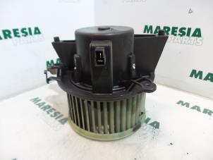 Begagnade Fläktmotor för uppvärmning och ventilation Fiat Punto II (188) 1.2 60 S 3-Drs. Pris € 25,00 Marginaltabell erbjuds av Maresia Parts