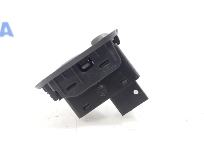 Mirror switch from a Fiat 500 (312) 1.2 69 2012
