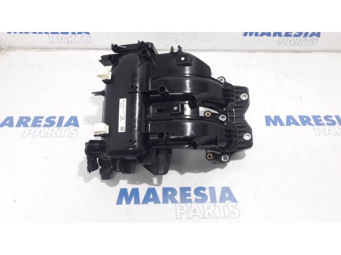 Używane Kolektor dolotowy Fiat Panda (312) 0.9 TwinAir Turbo 85 Cena € 131,25 Procedura marży oferowane przez Maresia Parts
