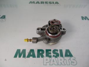 Used Vacuum pump (diesel) Peugeot 307 SW (3H) 2.0 HDi 110 FAP Price € 50,00 Margin scheme offered by Maresia Parts