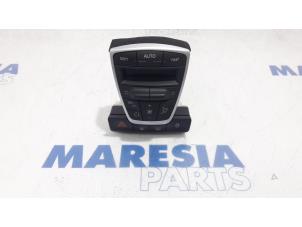 Used Heater control panel Renault Laguna III Estate (KT) 2.0 dCi 16V 150 Price € 40,00 Margin scheme offered by Maresia Parts
