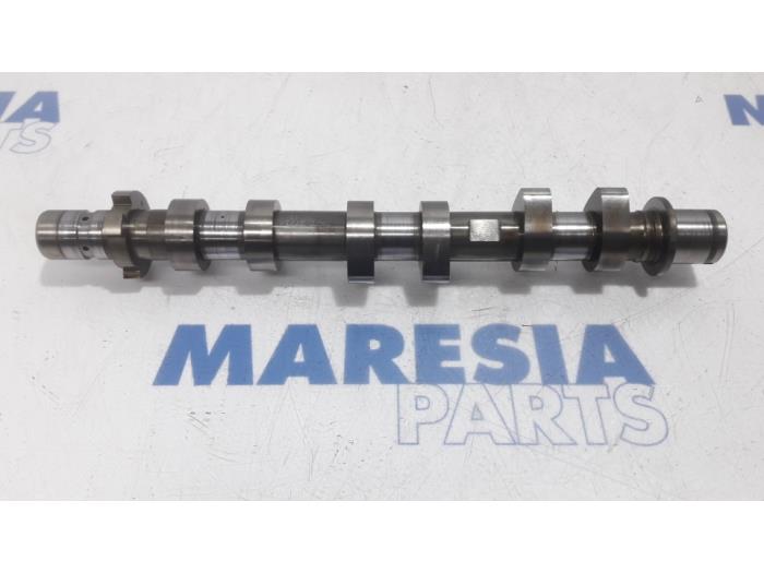 Usagé Arbre à cames Renault Clio IV (5R) 0.9 Energy TCE 90 12V Prix € 105,00 Règlement à la marge proposé par Maresia Parts