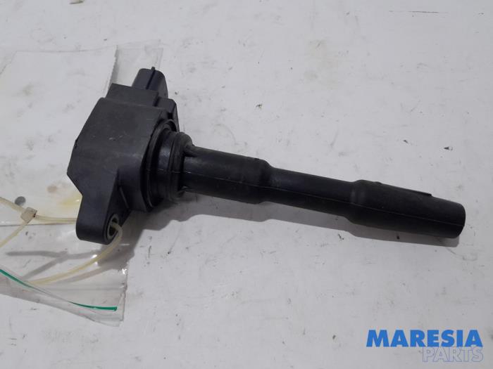 Begagnade Tändspole Renault Clio IV (5R) 0.9 Energy TCE 90 12V Pris € 10,00 Marginaltabell erbjuds av Maresia Parts