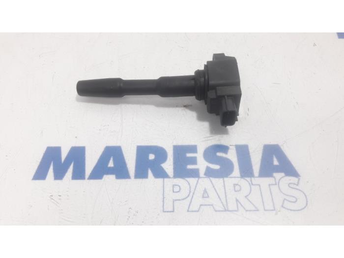 Begagnade Tändspole Renault Clio IV (5R) 0.9 Energy TCE 90 12V Pris € 10,00 Marginaltabell erbjuds av Maresia Parts