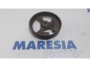Used Camshaft sprocket Peugeot Partner Tepee (7A/B/C/D/E/F/G/J/P/S) 1.6 HDI 90 Price € 35,00 Margin scheme offered by Maresia Parts