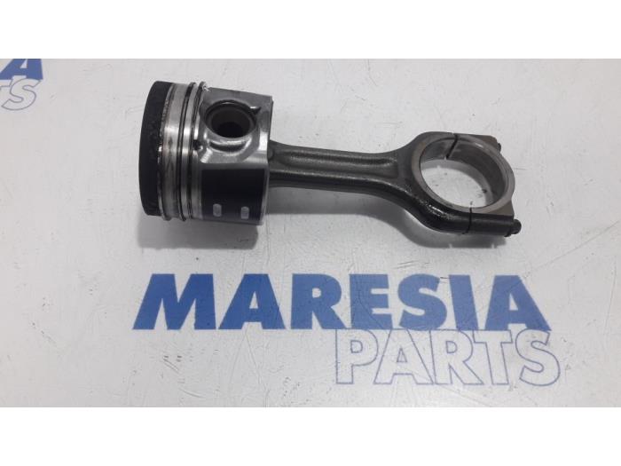 Gebrauchte Kolben Peugeot Partner Tepee (7A/B/C/D/E/F/G/J/P/S) 1.6 HDI 90 Preis € 60,00 Margenregelung angeboten von Maresia Parts