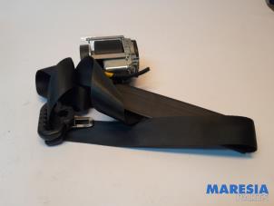 Used Front seatbelt, left Fiat Doblo Cargo (263) 1.4 T-Jet 16V Price € 125,00 Margin scheme offered by Maresia Parts