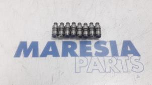 Used Tappet Peugeot 508 (8D) 1.6 HDiF 16V Price € 25,00 Margin scheme offered by Maresia Parts