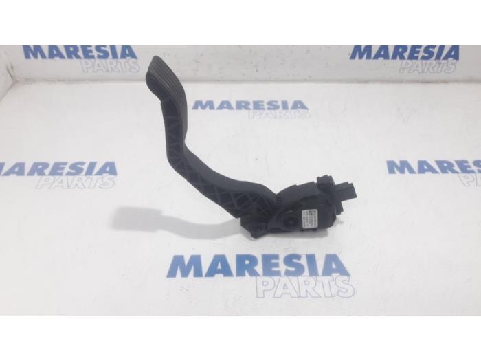 Begagnade Gaspedalsensor Peugeot 207/207+ (WA/WC/WM) 1.6 16V VTi Pris € 50,00 Marginaltabell erbjuds av Maresia Parts