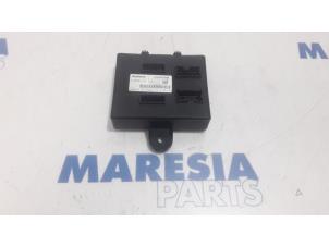 Used Central door locking module Renault Clio IV (5R) 0.9 Energy TCE 90 12V Price € 105,00 Margin scheme offered by Maresia Parts