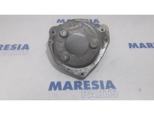 Used Front upper wishbone, right Citroen C5 III Berline (RD) 2.0 HDiF 16V 160 Price € 50,00 Margin scheme offered by Maresia Parts