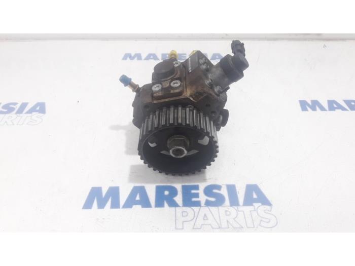 Begagnade Mekanisk bränslepump Peugeot 207/207+ (WA/WC/WM) 1.6 HDi 16V Pris € 125,00 Marginaltabell erbjuds av Maresia Parts