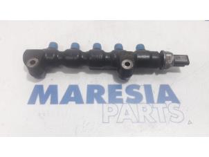 Used Fuel injector nozzle Peugeot 207/207+ (WA/WC/WM) 1.6 HDi 16V Price € 30,00 Margin scheme offered by Maresia Parts