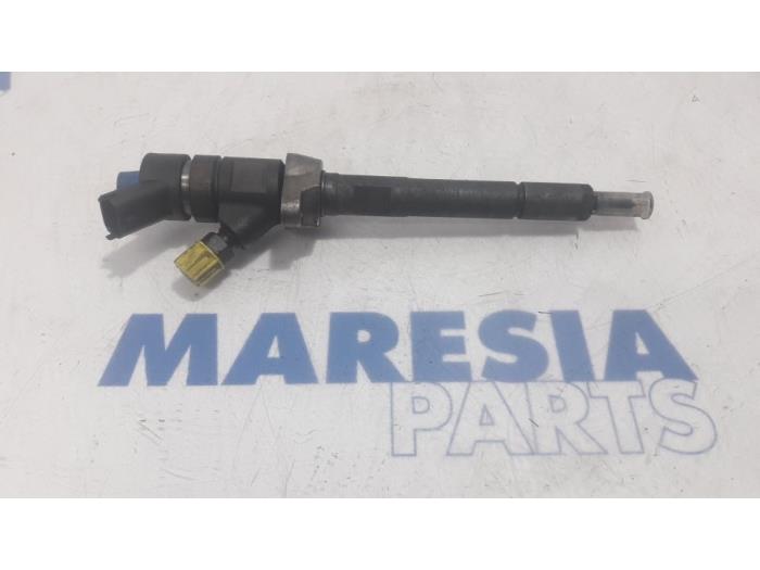 Usagé Injecteurs Peugeot 207/207+ (WA/WC/WM) 1.6 HDi 16V Prix € 105,00 Règlement à la marge proposé par Maresia Parts