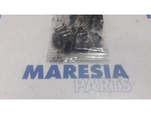 Used Tappet Peugeot 207/207+ (WA/WC/WM) 1.6 HDi 16V Price € 50,00 Margin scheme offered by Maresia Parts