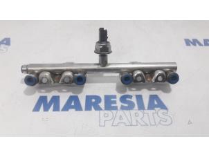 Used Fuel injector nozzle Citroen DS3 (SA) 1.6 16V VTS THP 155 Price € 40,00 Margin scheme offered by Maresia Parts
