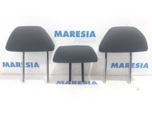 Used Headrest set Peugeot 508 (8D) 1.6 THP 16V Price € 157,50 Margin scheme offered by Maresia Parts