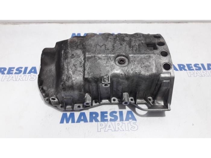 Gebrauchte Ölwanne Renault Laguna II Grandtour (KG) 2.0 16V Preis € 30,00 Margenregelung angeboten von Maresia Parts