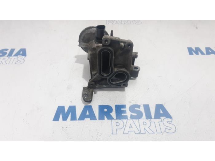 Gebrauchte Ölfilterhalter Citroen Jumper (U9) 2.0 BlueHDi 130 Preis € 127,05 Mit Mehrwertsteuer angeboten von Maresia Parts