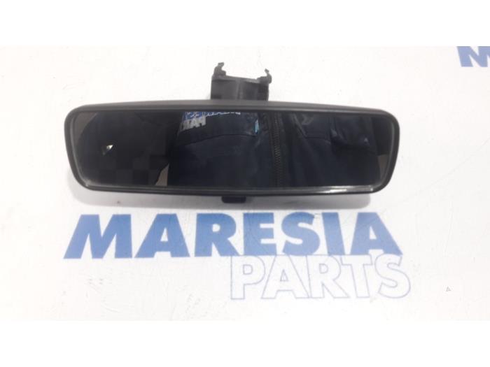 Usados Retrovisor interior Citroen Jumpy 2.0 Blue HDI 120 Precio € 24,19 IVA incluido ofrecido por Maresia Parts