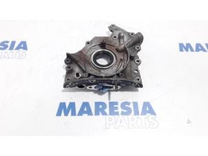 Usagé Pompe à huile Peugeot 308 SW (L4/L9/LC/LJ/LR) 1.6 BlueHDi 120 Prix € 50,00 Règlement à la marge proposé par Maresia Parts