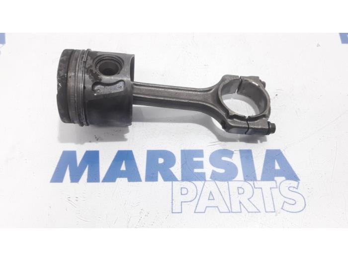Usados Pistón Citroen Nemo (AA) 1.3 HDi 75 Precio € 75,00 Norma de margen ofrecido por Maresia Parts