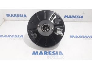 Used Brake servo Citroen Jumpy 2.0 Blue HDI 120 Price € 90,75 Inclusive VAT offered by Maresia Parts