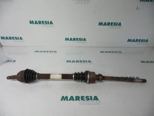 Used Front drive shaft, right Peugeot 307 (3A/C/D) 1.6 16V Price € 50,00 Margin scheme offered by Maresia Parts