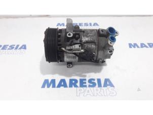 Used Air conditioning pump Renault Clio IV Estate/Grandtour (7R) 0.9 Energy TCE 12V Price € 105,00 Margin scheme offered by Maresia Parts