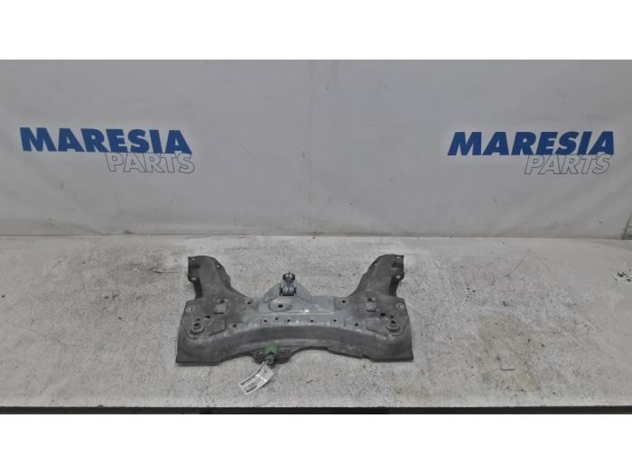 Usagé Faux châssis Renault Clio IV Estate/Grandtour (7R) 0.9 Energy TCE 12V Prix € 105,00 Règlement à la marge proposé par Maresia Parts