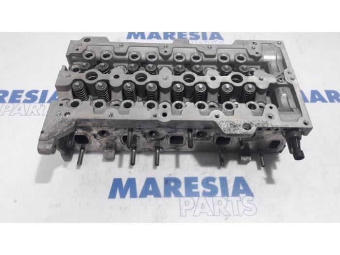 Begagnade Topplock Fiat Punto Evo (199) 1.3 JTD Multijet 85 16V Euro 5 Pris € 262,50 Marginaltabell erbjuds av Maresia Parts