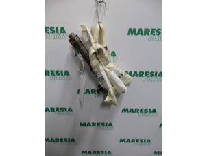 Used Roof curtain airbag, left Renault Espace (JK) 2.0 16V Price € 50,00 Margin scheme offered by Maresia Parts