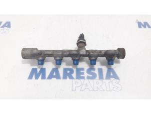 Used Fuel injector nozzle Renault Master IV (MA/MB/MC/MD/MH/MF/MG/MH) 2.3 dCi 16V Price € 190,58 Inclusive VAT offered by Maresia Parts