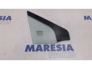 Used Quarter light, front right Renault Scénic III (JZ) 1.5 dCi 110 Price € 20,00 Margin scheme offered by Maresia Parts