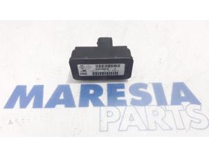 Usados Ordenadores ESP Renault Scénic III (JZ) 1.5 dCi 110 Precio € 19,50 Norma de margen ofrecido por Maresia Parts