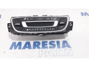 Used Heater control panel Renault Scénic III (JZ) 1.5 dCi 110 Price € 50,00 Margin scheme offered by Maresia Parts
