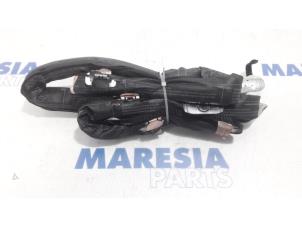 Used Roof curtain airbag, right Peugeot 3008 I (0U/HU) 1.6 16V THP 155 Price € 50,00 Margin scheme offered by Maresia Parts