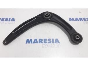 Used Front lower wishbone, right Peugeot 3008 I (0U/HU) 1.6 16V THP 155 Price € 25,00 Margin scheme offered by Maresia Parts