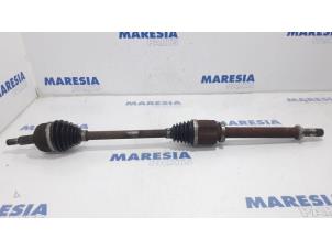 Used Front drive shaft, right Renault Scénic III (JZ) 1.5 dCi 110 Price € 60,00 Margin scheme offered by Maresia Parts