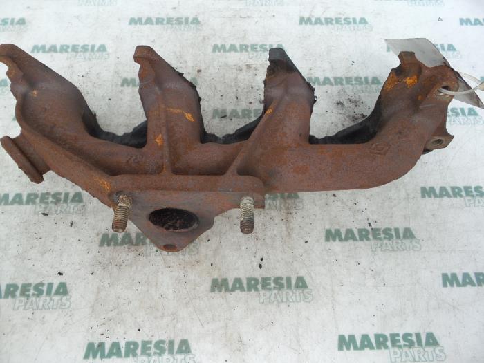 Gebrauchte Abgaskrümmer Renault Megane Break/Grandtour (KA) 1.9 dCi Preis € 50,00 Margenregelung angeboten von Maresia Parts