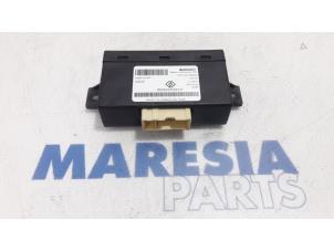 Used Suspension computer Renault Espace (RFCJ) 1.6 Energy dCi 160 EDC Price € 105,00 Margin scheme offered by Maresia Parts