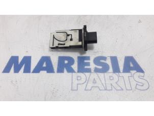 Used Airflow meter Renault Espace (RFCJ) 1.6 Energy dCi 160 EDC Price € 85,00 Margin scheme offered by Maresia Parts