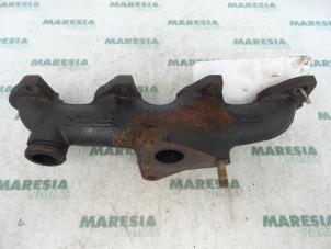 Used Exhaust manifold Renault Scénic II (JM) 1.5 dCi 80 Price € 50,00 Margin scheme offered by Maresia Parts