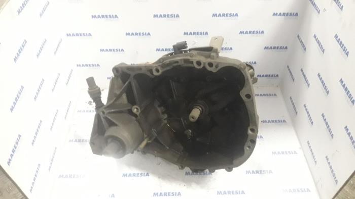 Usagé Boîte de vitesse Renault Twingo (C06) 1.2 Prix € 210,00 Règlement à la marge proposé par Maresia Parts