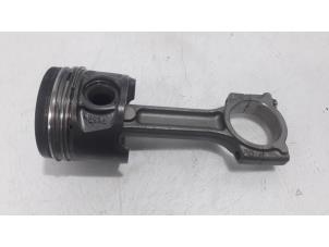 Piston d'un Renault Grand Scénic III (JZ) 1.5 dCi 110 2012